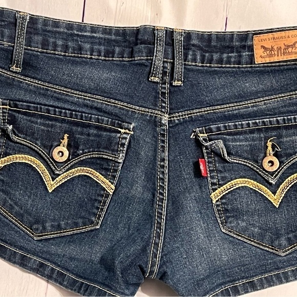 Levi's Pants - Levi shorts “shortie shorts” size 03